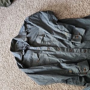 Orvis button up size med